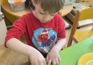 Kurczaczek - praca plastyczna