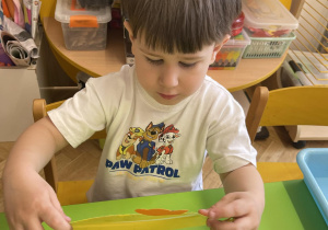 Kurczaczek - praca plastyczna