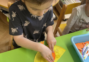 Kurczaczek - praca plastyczna