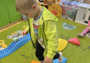 Wielkanocny tor przeszkód