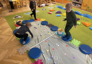 Wielkanocny tor przeszkód