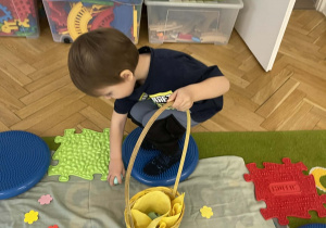 Wielkanocny tor przeszkód