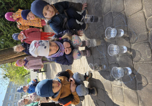 Klub Młodego Odkrywcy- badamy wodę i glebę