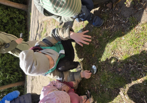 Klub Młodego Odkrywcy- badamy wodę i glebę