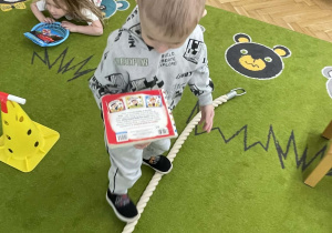 Książkowy tor przeszkód