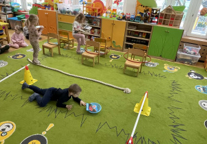 Książkowy tor przeszkód