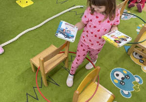 Książkowy tor przeszkód