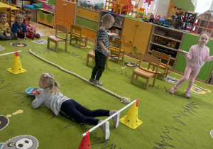 Książkowy tor przeszkód