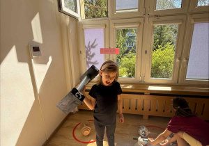 ćwiczenia sportowe z wykorzystaniem ekologicznego sprzętu sportowego