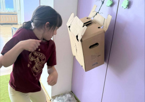 ćwiczenia sportowe z wykorzystaniem ekologicznego sprzętu sportowego