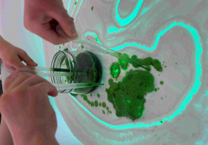 Ziemia - zabawa sensoryczna